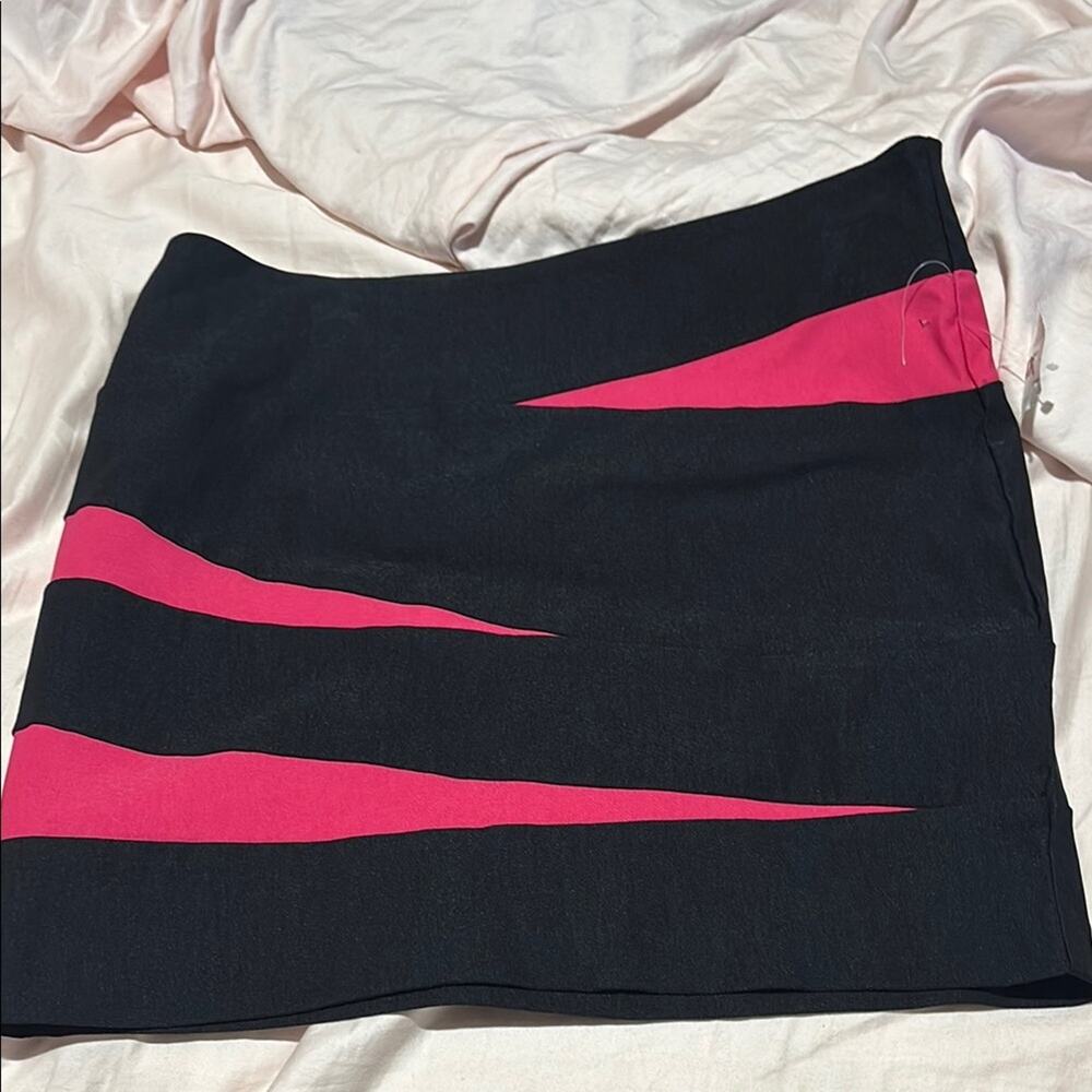 Addiction L Stylish Black and Pink Women's Skirt stretch mini skirt nwt vintage